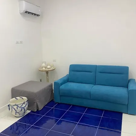 Helmirage Luxury Гостьовий будинок